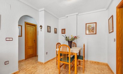 Resale - Apartment / flat - Torrevieja - Playa del Cura
