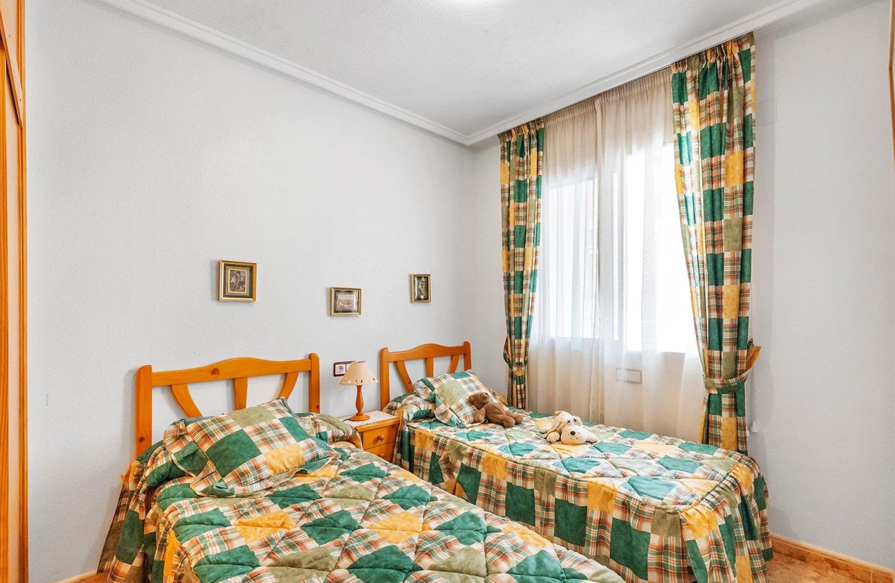 Resale - Apartment / flat - Torrevieja - Playa del Cura