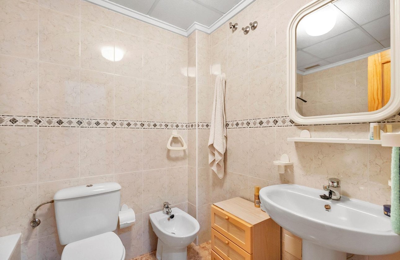 Resale - Apartment / flat - Torrevieja - Playa del Cura