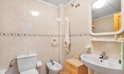 Resale - Apartment / flat - Torrevieja - Playa del Cura