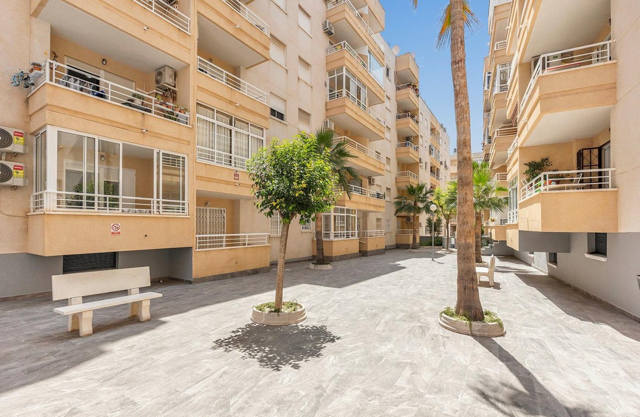 Resale - Apartment / flat - Torrevieja - Playa del Cura