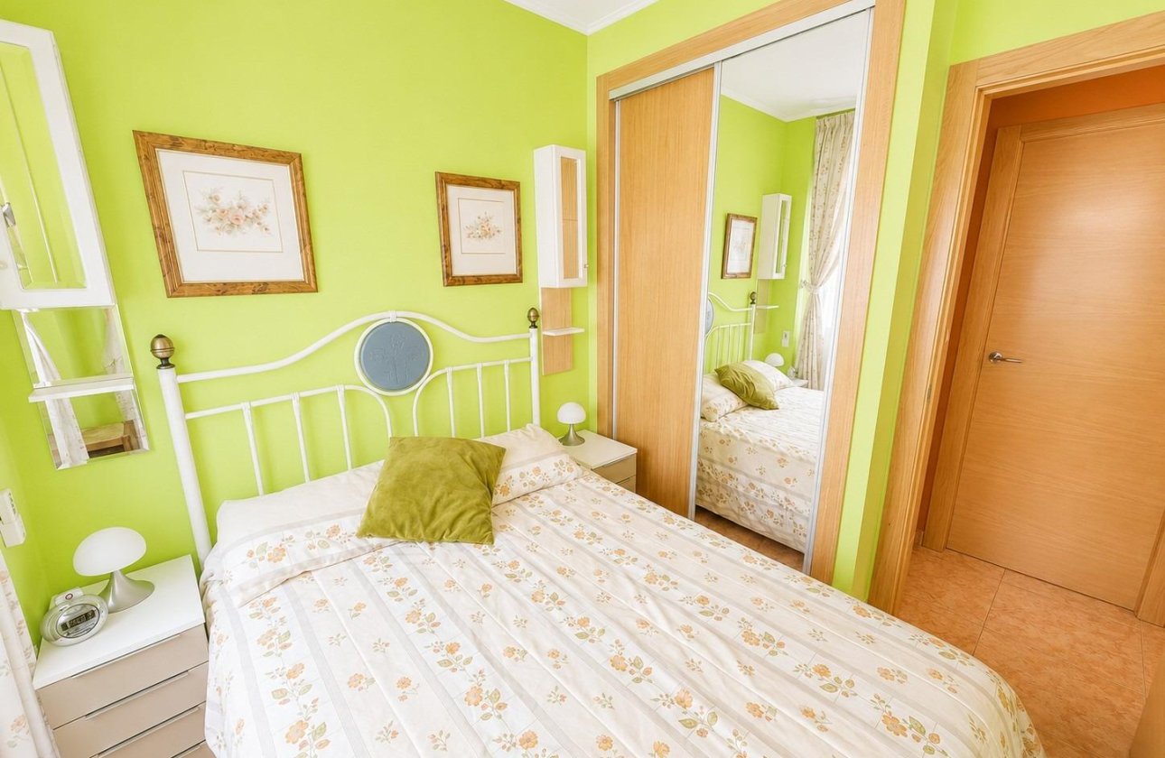 Resale - Apartment / flat - Torrevieja - Estacion de autobuses