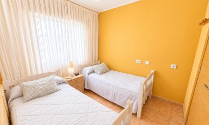 Resale - Apartment / flat - Torrevieja - Estacion de autobuses