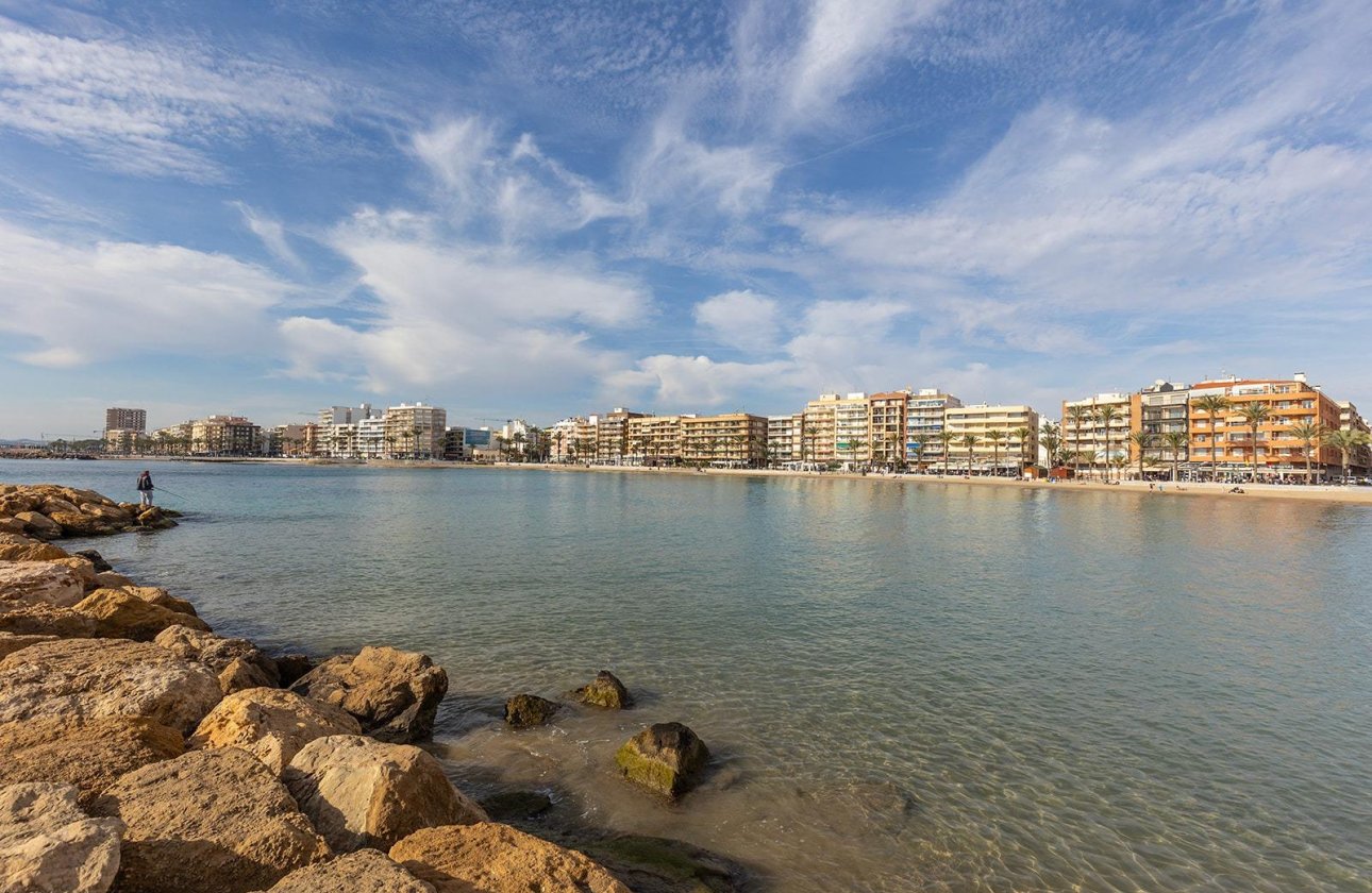 Resale - Apartment / flat - Torrevieja - Estacion de autobuses