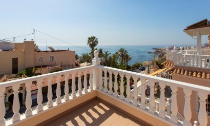 Resale - Villa - Torrevieja