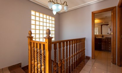 Resale - Villa - Torrevieja
