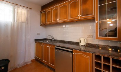Resale - Villa - Torrevieja