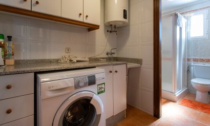 Resale - Villa - Torrevieja