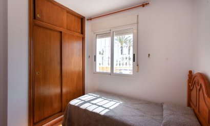 Resale - Villa - Torrevieja