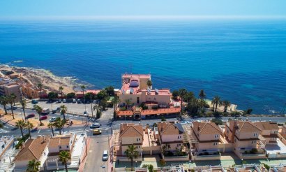 Resale - Villa - Torrevieja