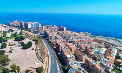 Resale - Villa - Torrevieja