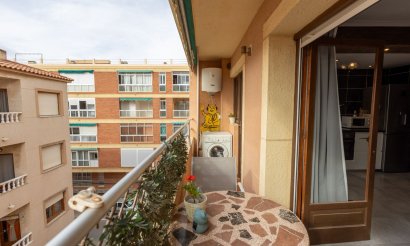 Resale - Apartment / flat - Torrevieja