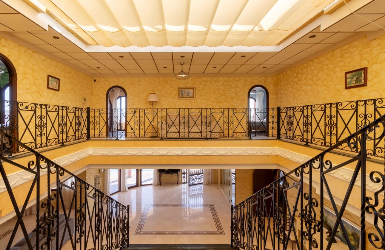 Resale - Villa - La Zenia