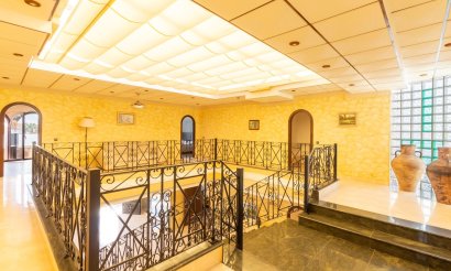 Resale - Villa - La Zenia