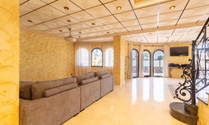 Resale - Villa - La Zenia