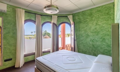 Resale - Villa - La Zenia