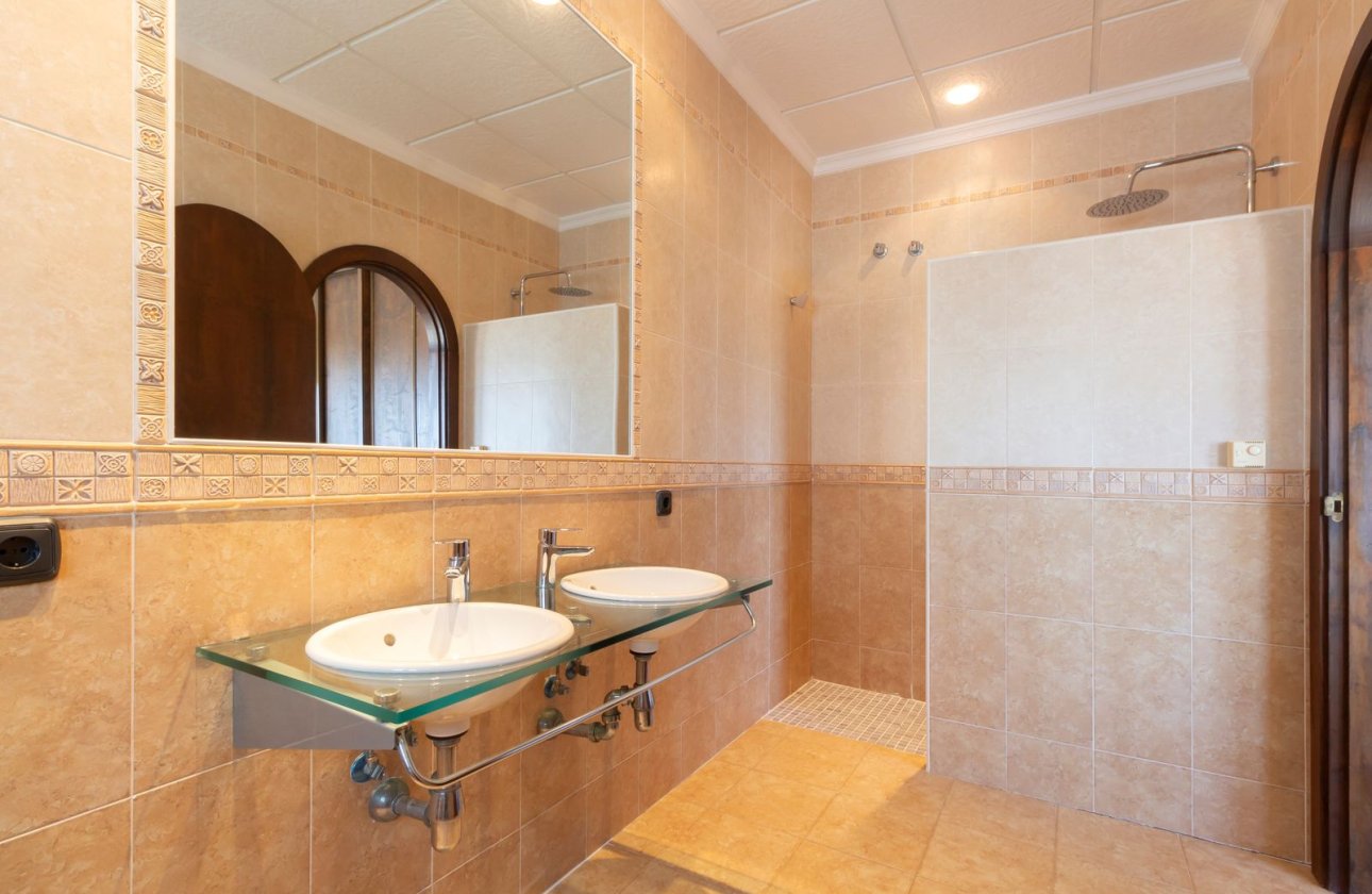 Resale - Villa - La Zenia