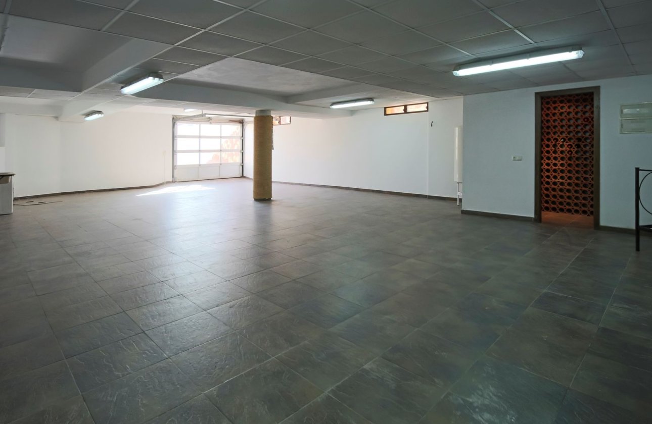 Resale - Villa - La Zenia