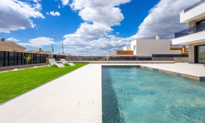 Resale - Villa - Torrevieja - Aguas Nuevas