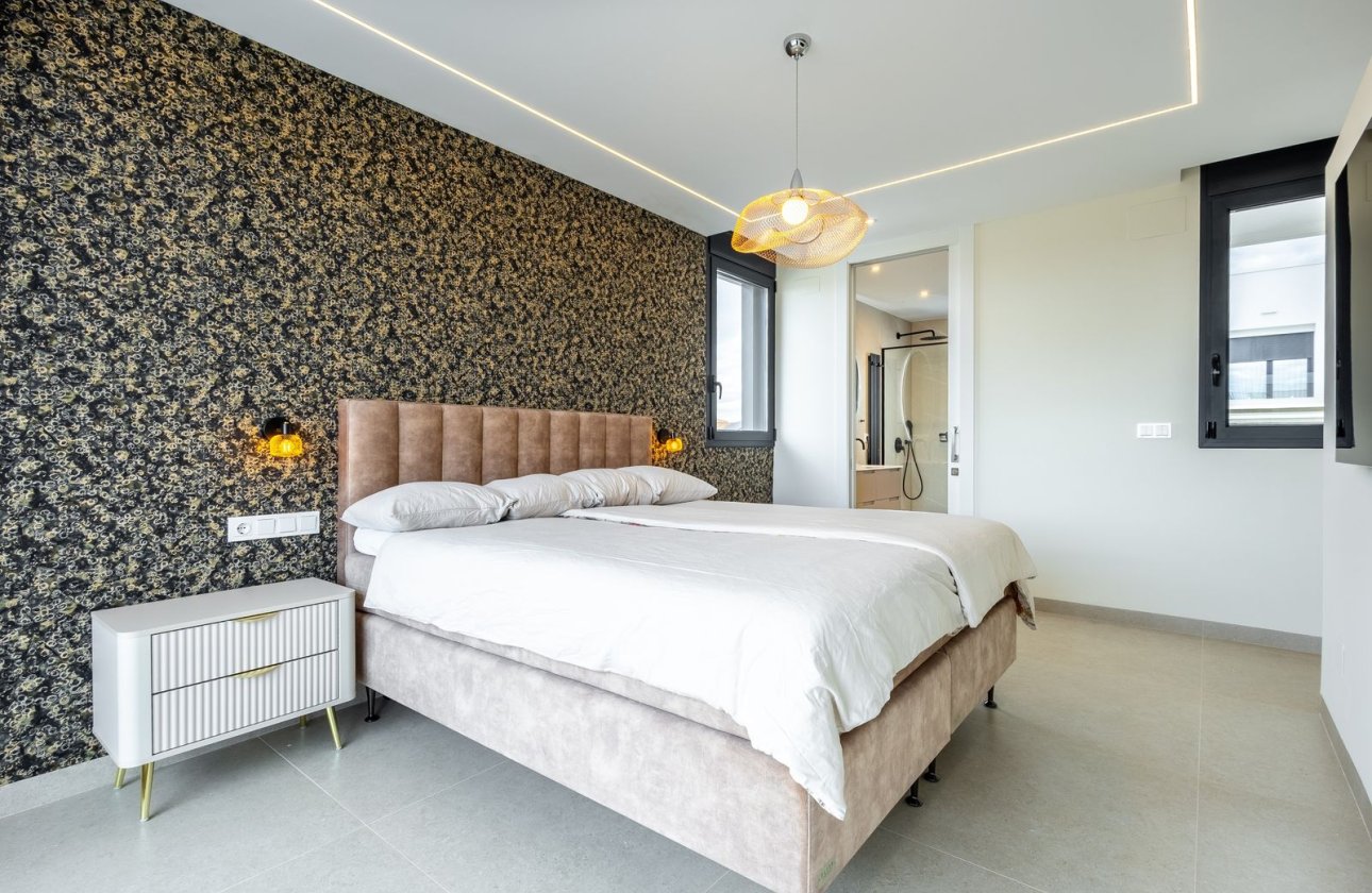 Resale - Villa - Torrevieja - Aguas Nuevas