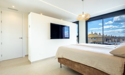Resale - Villa - Torrevieja - Aguas Nuevas