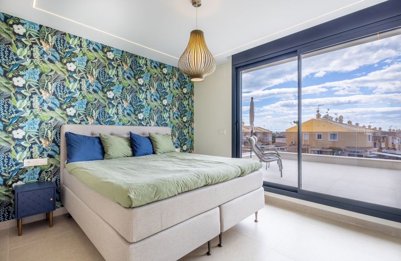 Resale - Villa - Torrevieja - Aguas Nuevas