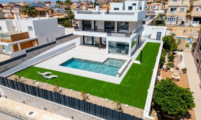 Resale - Villa - Torrevieja - Aguas Nuevas