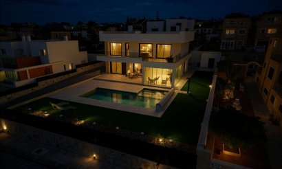 Resale - Villa - Torrevieja - Aguas Nuevas