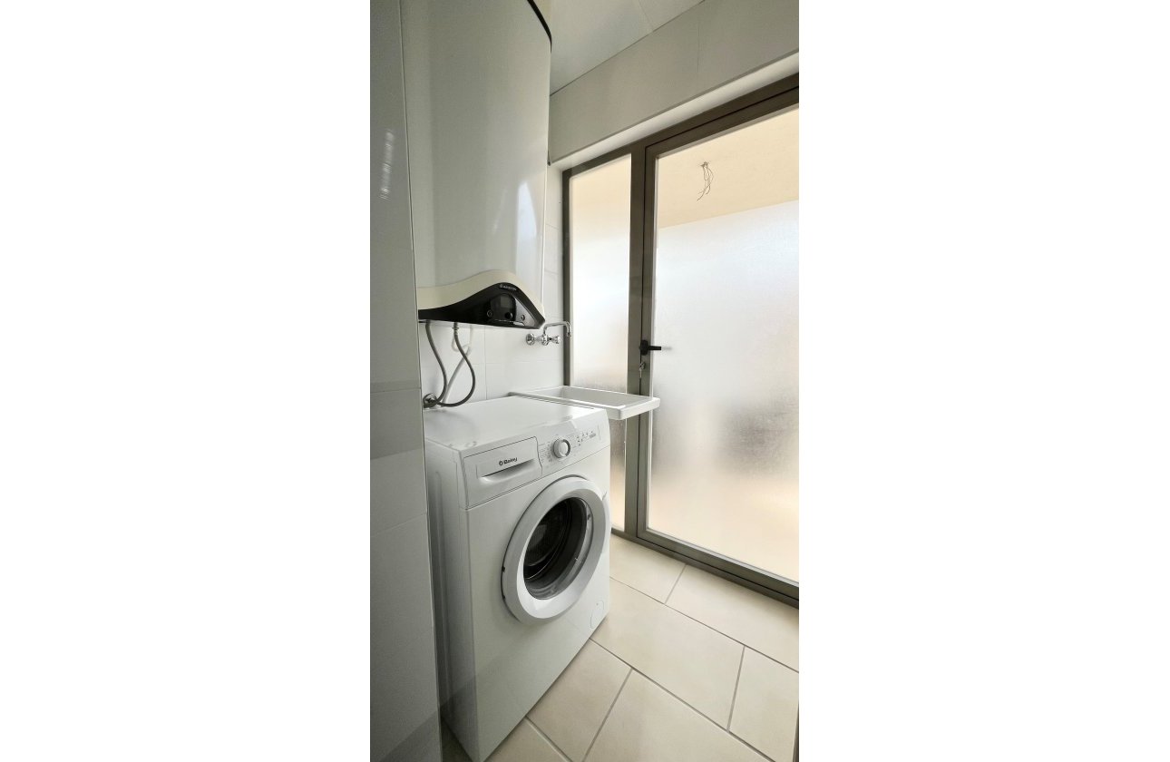 Resale - Apartment / flat - Orihuela Costa - Villamartín