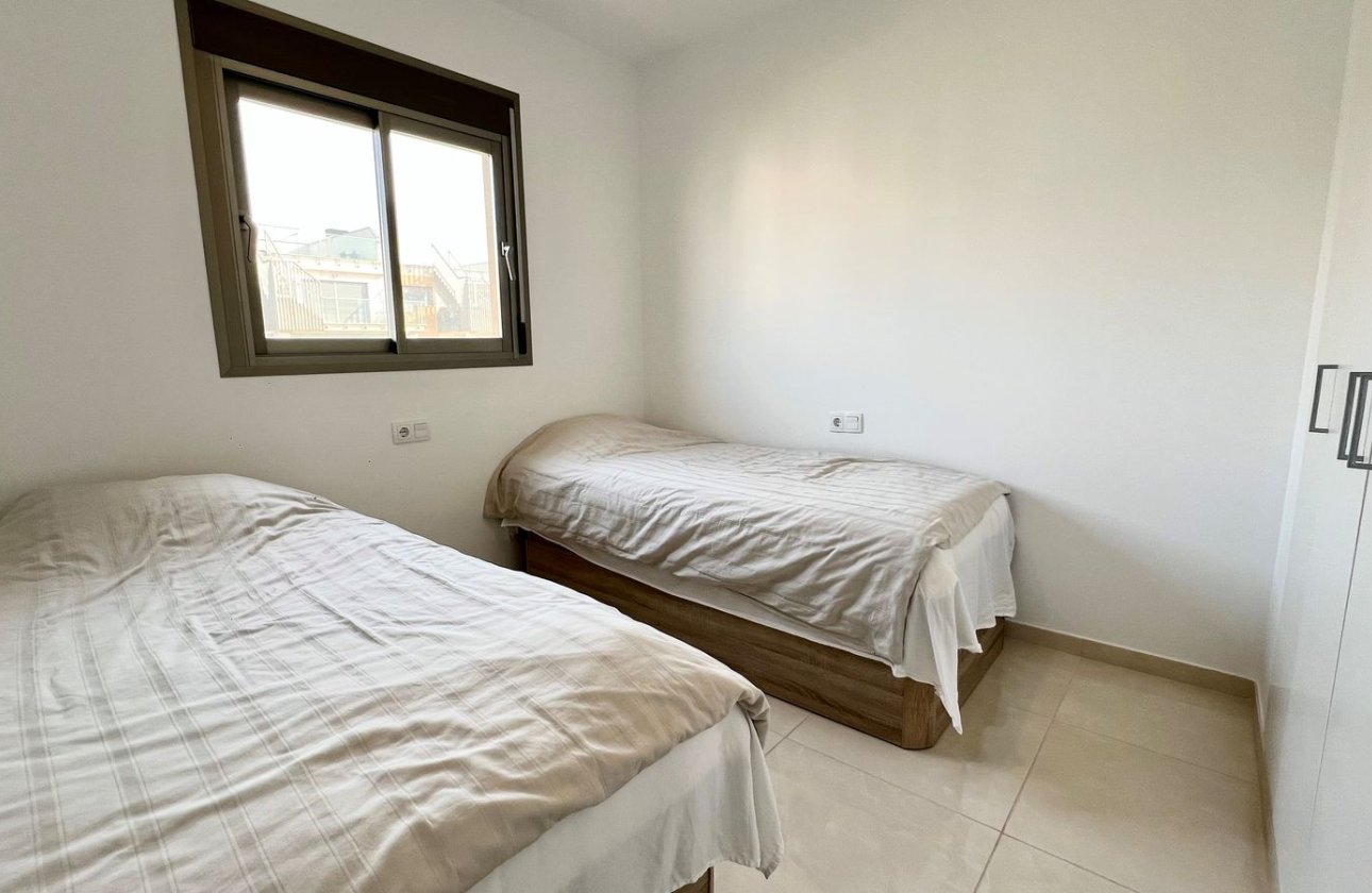 Resale - Apartment / flat - Orihuela Costa - Villamartín