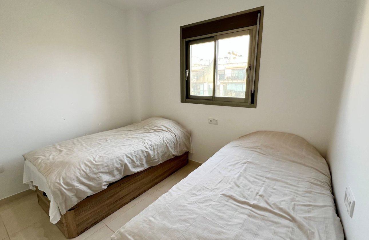 Resale - Apartment / flat - Orihuela Costa - Villamartín