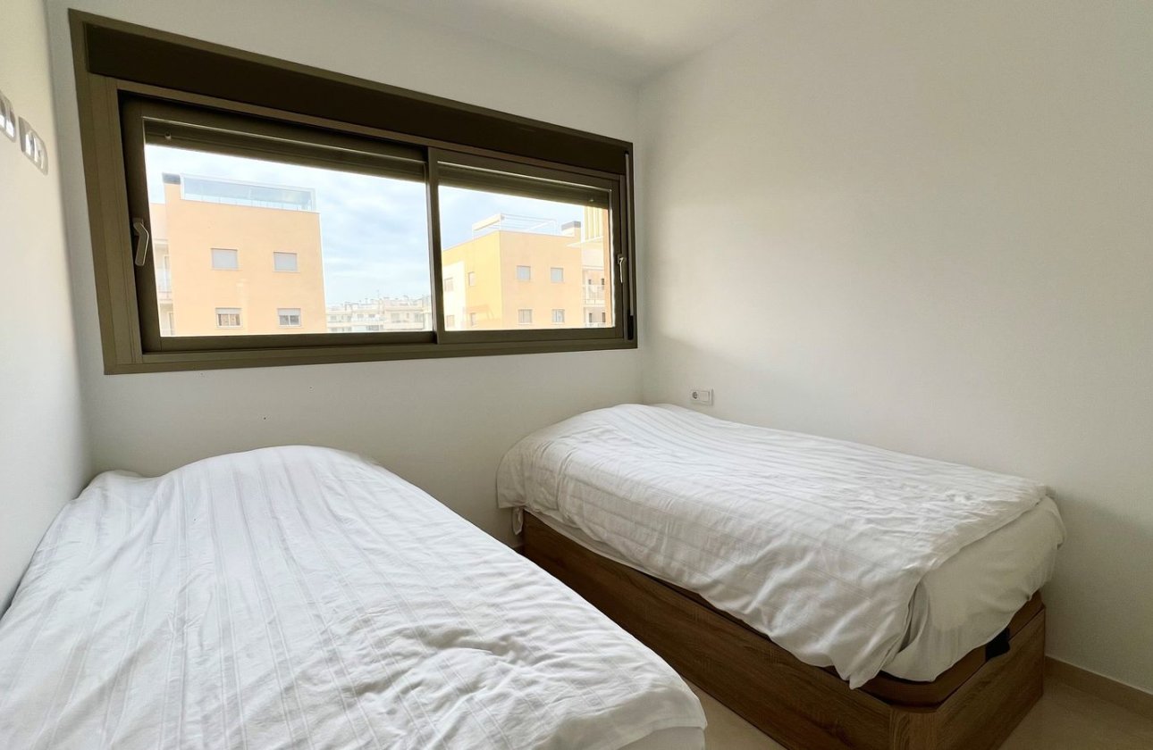 Resale - Apartment / flat - Orihuela Costa - Villamartín