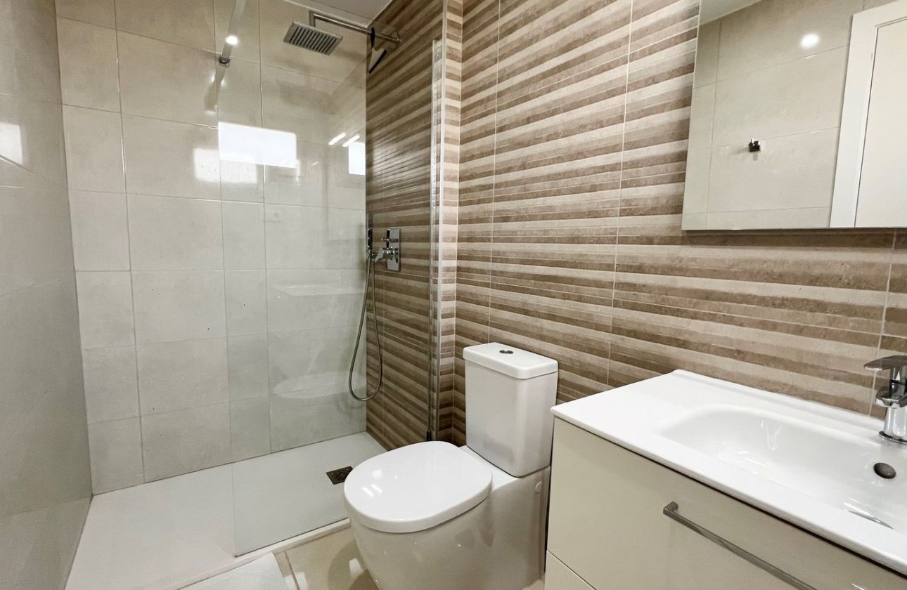 Resale - Apartment / flat - Orihuela Costa - Villamartín