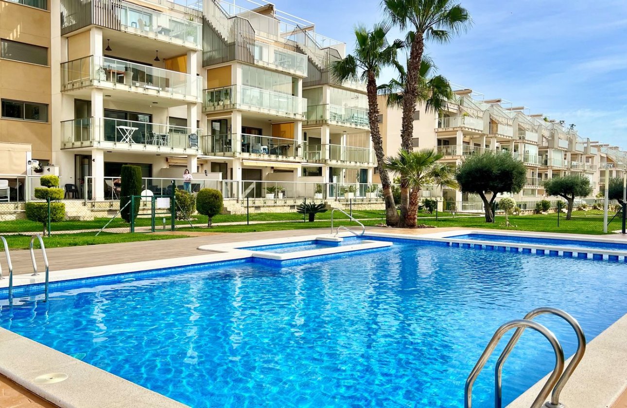 Resale - Apartment / flat - Orihuela Costa - Villamartín