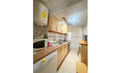 Resale - Bungalow - Torrevieja - Urb. Rosaleda
