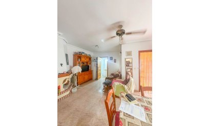 Resale - Bungalow - Torrevieja - Urb. Rosaleda