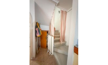 Resale - Bungalow - Torrevieja - Urb. Rosaleda