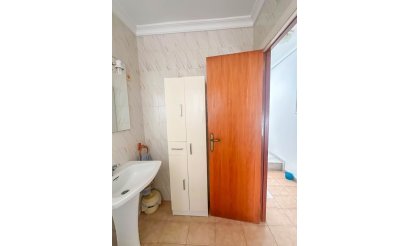 Resale - Bungalow - Torrevieja - Urb. Rosaleda