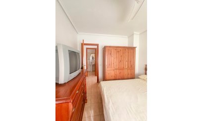 Resale - Bungalow - Torrevieja - Urb. Rosaleda
