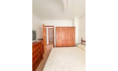 Resale - Bungalow - Torrevieja - Urb. Rosaleda