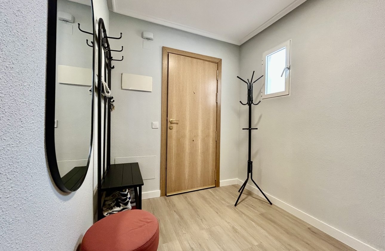 Reventa - Apartamento / piso - Torrevieja
