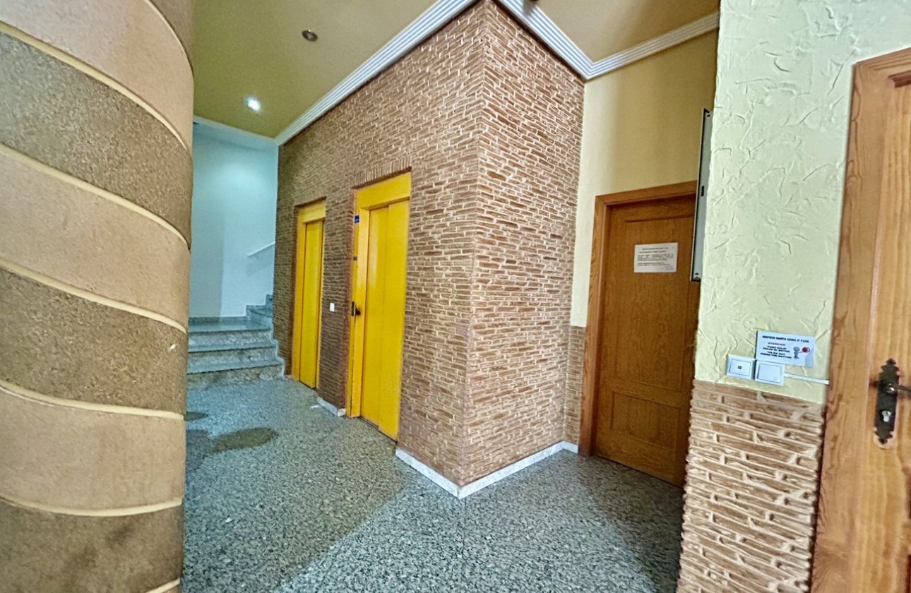 Reventa - Apartamento / piso - Torrevieja