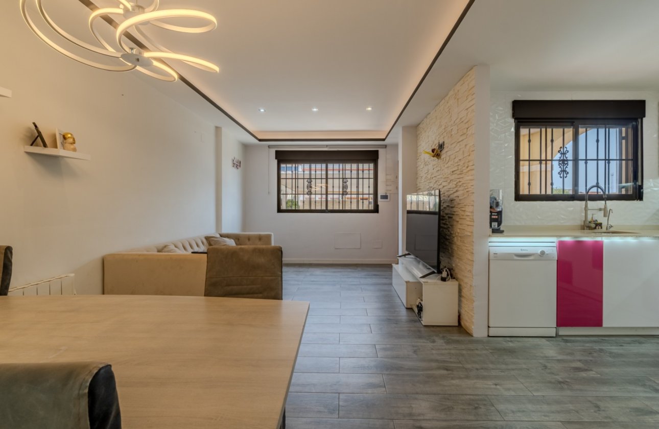 Resale - Villa - Torrevieja - Torreta - Florida
