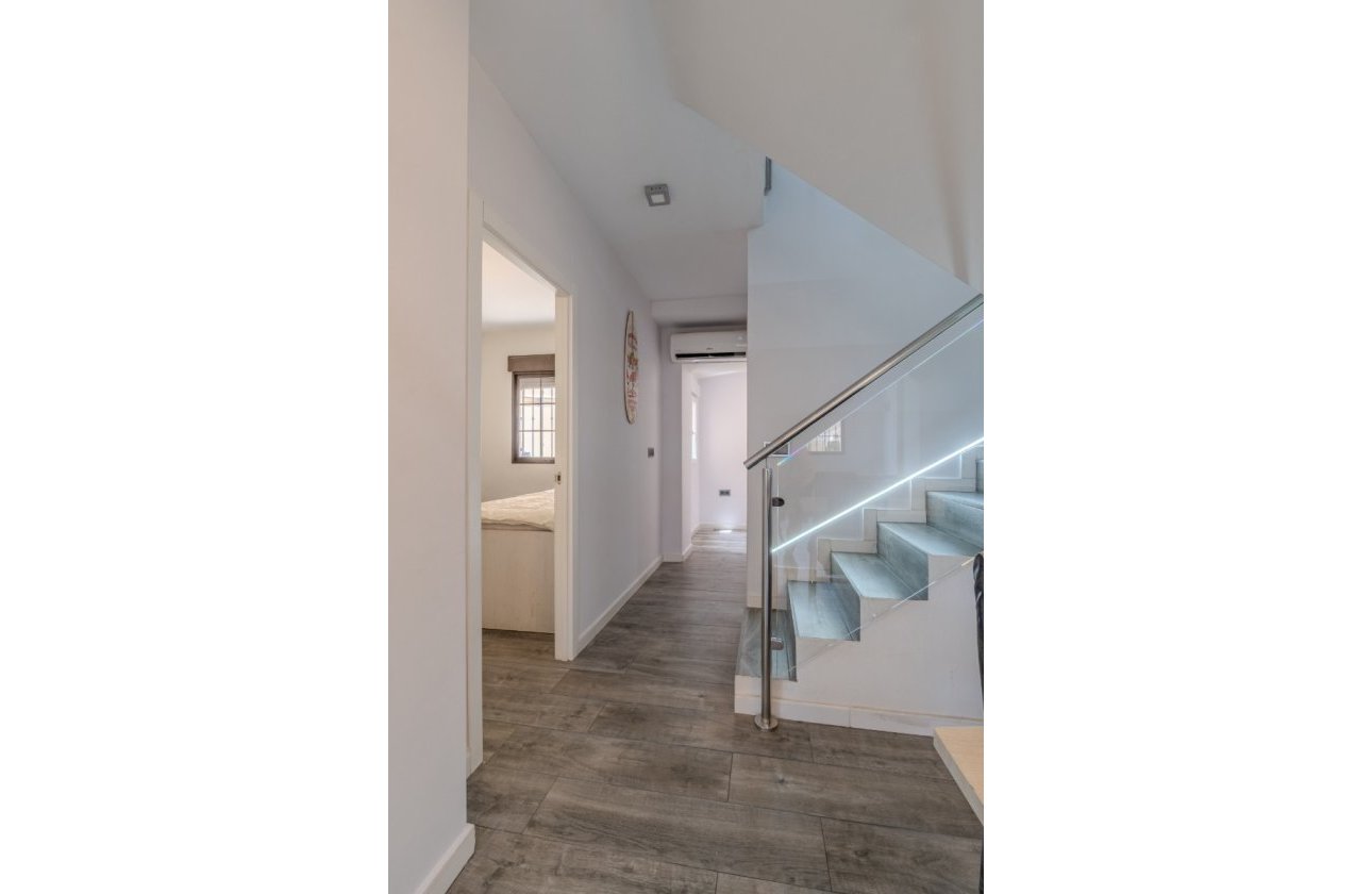 Resale - Villa - Torrevieja - Torreta - Florida