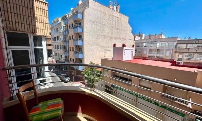 Reventa - Apartamento / piso - Torrevieja - Centro