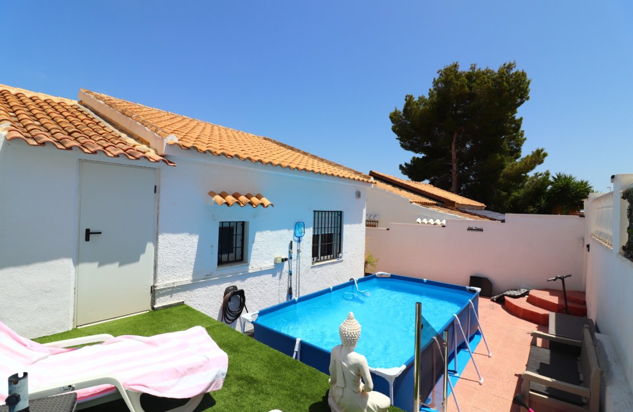 Resale - Villa - Orihuela Costa - Villamartin