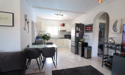 Resale - Villa - Orihuela Costa - Villamartin