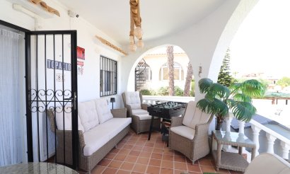 Resale - Villa - Orihuela Costa - Villamartin