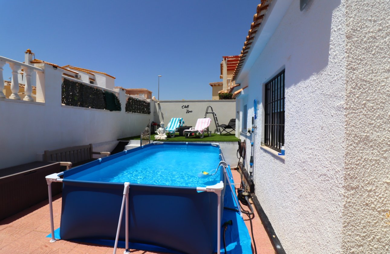 Resale - Villa - Orihuela Costa - Villamartin