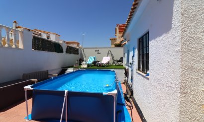 Resale - Villa - Orihuela Costa - Villamartin